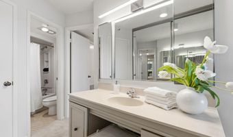 1600 N OAK St 1812, Arlington, VA 22209