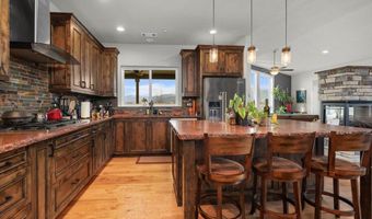 15093 Sunshine Ridge Rd, Anderson, CA 96007