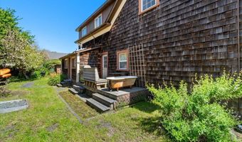3245 W End Rd, Arcata, CA 95521