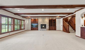 1505 Edgewater Ave, Arden Hills, MN 55112