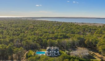 55 Bay View Ave, Amagansett, NY 11930