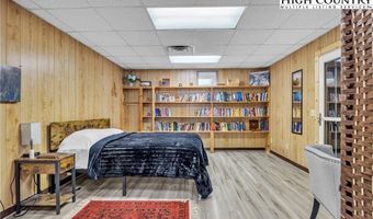 9211 N NC Hwy 194 N, Lansing, NC 28643