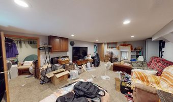 1426 Circle Dr, Albert Lea, MN 56007