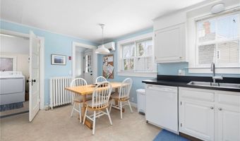59 Mount Hope Ave, Jamestown, RI 02835