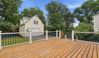 6524 27TH St N, Arlington, VA 22213