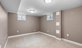 236 Lima St, Aurora, CO 80010