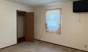 540 S 8th St, Akron, IA 51001