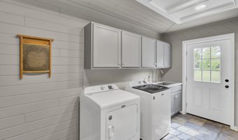 108 Mourning Dove Dr, Bonneau, SC 29431