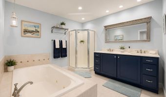 653 Neptune Ave, Beachwood, NJ 08722