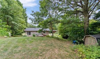 341 Abbyshire Rd, Akron, OH 44319