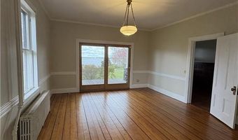 39 Walcott Ave, Jamestown, RI 02835