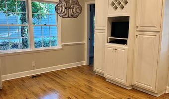 517 Meadowlark Dr, Albany, GA 31707