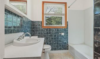 357 Maplewood Dr, Alliance, OH 44601