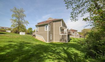 53 Brushy Plain Rd APT 5A, Branford, CT 06405