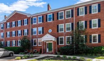 4810 29TH St S #A2, Arlington, VA 22206
