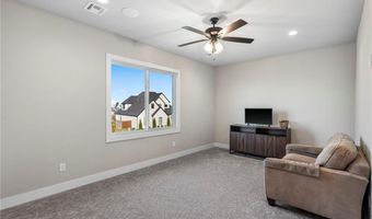 4301 S 87th Pl, Bentonville, AR 72713