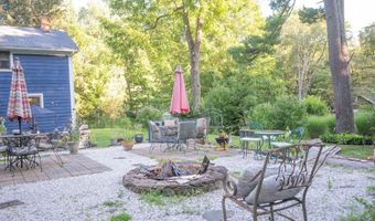 5 Canaan Dr, Bethel, CT 06801