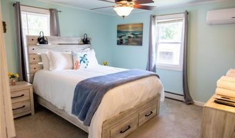 58 Allston Ave, Middletown, RI 02842