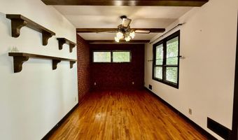 1201 Frank Hall Dr, Albert Lea, MN 56007