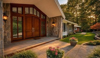 3 Highwood Pl, Alpine, NJ 07620