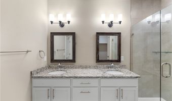 830 NE Heights Ln, Bentonville, AR 72712