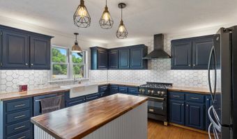 801 Lynnview Dr, Albany, KY 42602