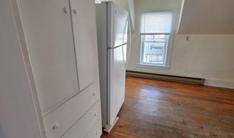 31 Granite St, Barre, VT 05641