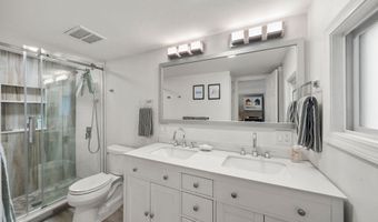 528 E 3rd St A, Boston, MA 02127