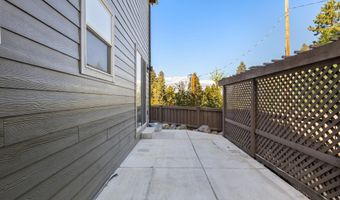 748 NE Vail Ln, Bend, OR 97701