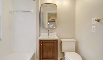 1251 E ABINGDON Dr #1121, Alexandria, VA 22314