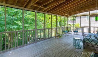 132 Warren Haynes Dr, Asheville, NC 28806