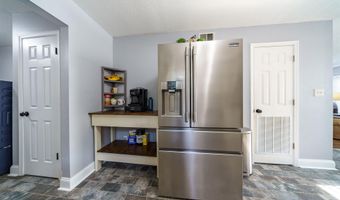 60 Boulder Dr, Batesville, AR 72501