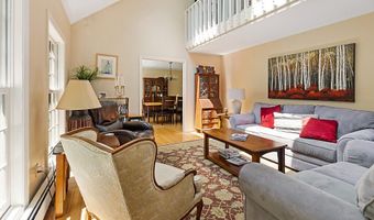 31 Pheasant Run Rd, Belgrade, ME 04917