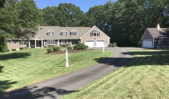 29 Woodland Dr, Avon, CT 06001