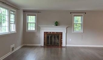 4837 RANDOLPH Dr, Annandale, VA 22003