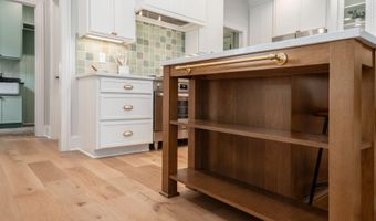 529 E Dominion Blvd, Columbus, OH 43214