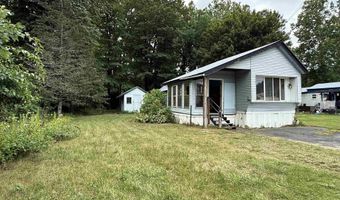 9 Village Dr, Brattleboro, VT 05301