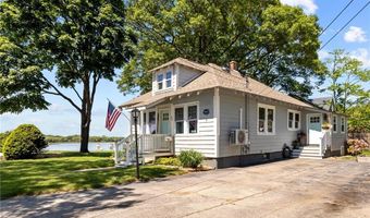 39 Sunset Dr, Barrington, RI 02806