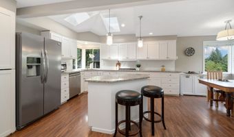 7766 SW BAYBERRY Dr, Beaverton, OR 97007
