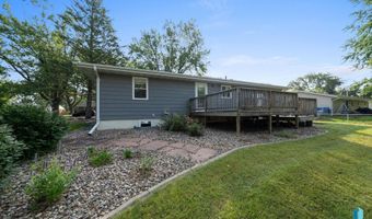 313 S 6th Ave, Brandon, SD 57005