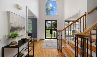 765 Falls Landing Ct, Alpharetta, GA 30022