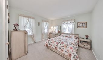 2883 South St, Allentown, PA 18103