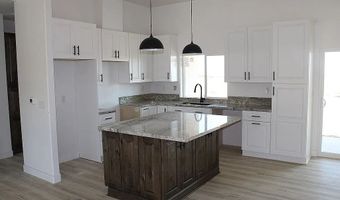 22865 Papago Rd, Apple Valley, CA 92307