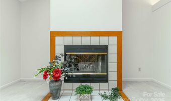 2 Oak Grove Rd, Arden, NC 28704