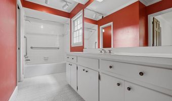 519 Meadowlark Dr, Albany, GA 31707