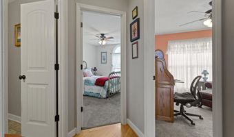 314 War Emblem Dr, Boiling Springs, SC 29316