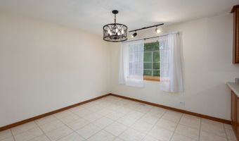 24200 W Deer Ridge Ln, Antioch, IL 60002