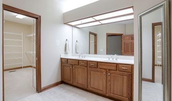 4380 Nottinghill Dr, Avon, IN 46123