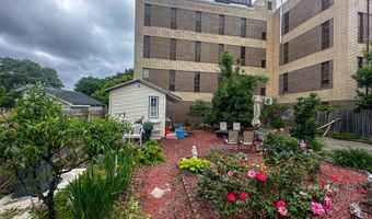 26 Stoehrs Pl, Bridgeport, CT 06606