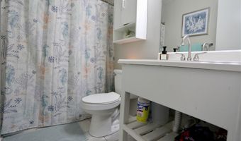 948 Pinebluff Lake Rd, Aberdeen, NC 28315